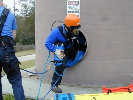 Curso nr 33 espaço confinado